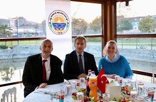 Başkan Deviren Gazeteciler İle Buluştu